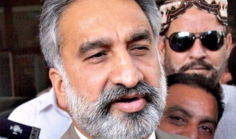 عزیر بلوچ کو آج بھی اپنا بھائی سمجھتا ہوں، سابق وزیر داخلہ ذوالفقارمرزا عزیر بلوچ کو آج بھی اپنا بھائی سمجھتا ہوں، سابق وزیر داخلہ ذوالفقارمرزا