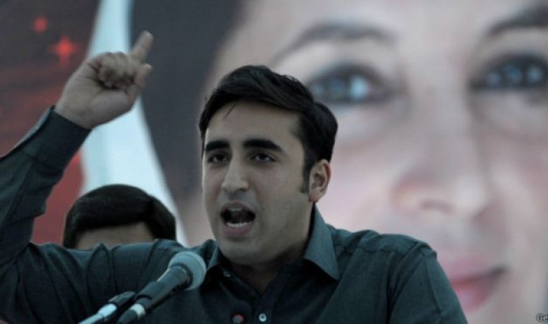 ’وردی سے محروم کیا، صدارت سے ہٹایا، آپ نے آزاد کر دیا؟‘ ’وردی سے محروم کیا، صدارت سے ہٹایا، آپ نے آزاد کر دیا؟‘