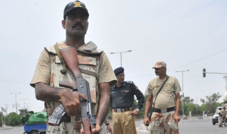 رینجرز کے اختیارات میں توسیع کے معاملے پر کشیدگی رینجرز کے اختیارات میں توسیع کے معاملے پر کشیدگی