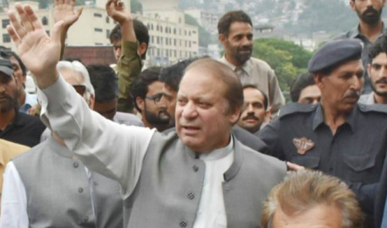 میں جتنا پاکستانی ہوں اتنا کشمیری ہوں: نواز شریف میں جتنا پاکستانی ہوں اتنا کشمیری ہوں: نواز شریف