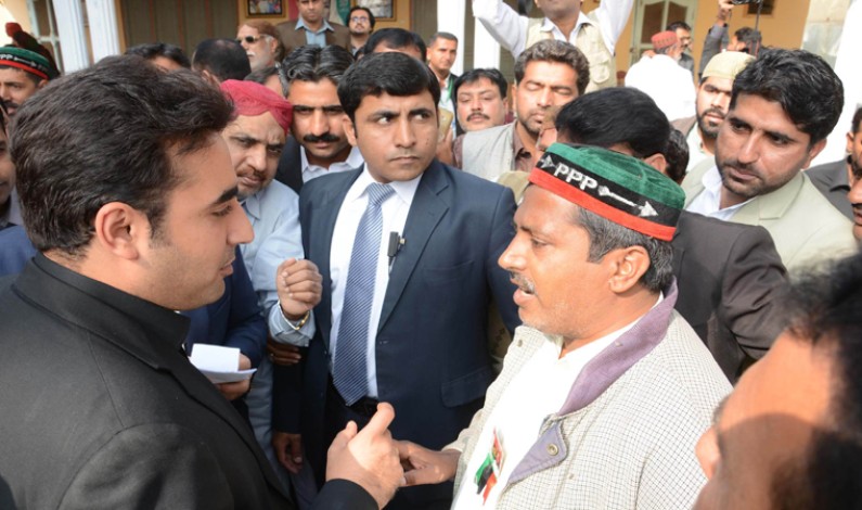 Bilawal visits Larkana, receives warm reception Bilawal visits Larkana, receives warm reception