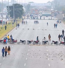 Govt opts for talks with TLP to end standoff Govt opts for talks with TLP to end standoff